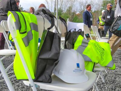 Along with officials, representatives from the building project attended the ceremony. 