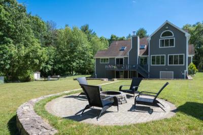 Expansive back yard