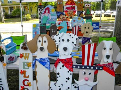 John and Sarah Testa's woodworking, with many dogs.