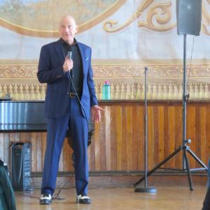 Murelle shared stories about the composers' lives between songs. 