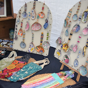 Paintings using seashells as the canvasses. 